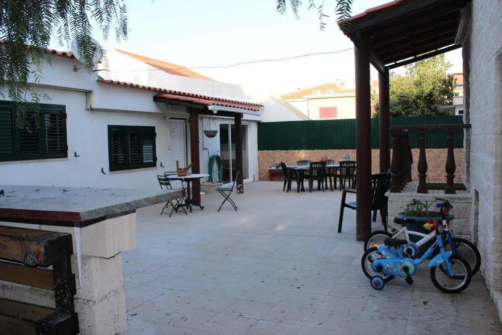Hostel Casa Lucas Charneca  Zewnętrze zdjęcie